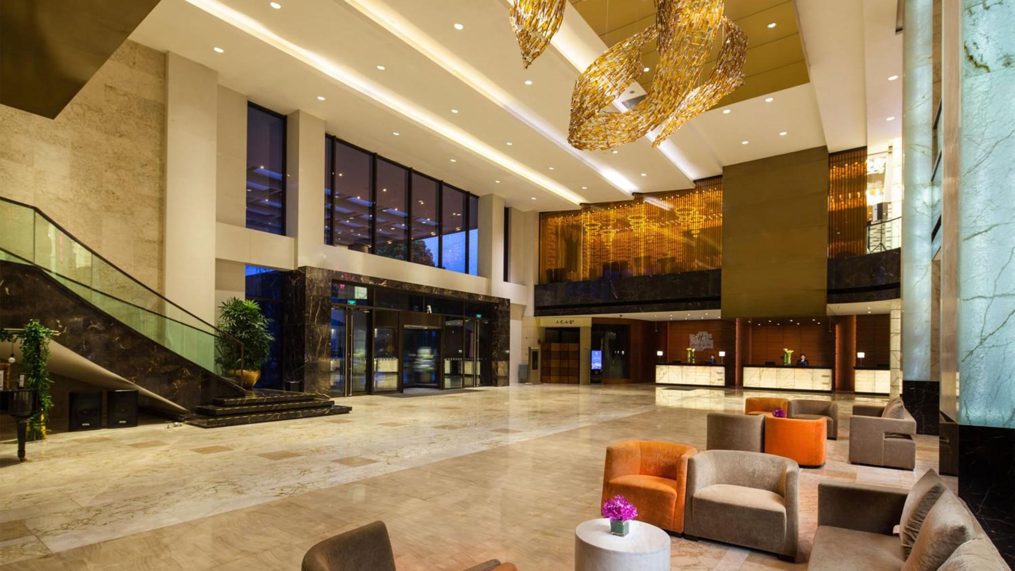 Crowne Plaza Shanghai Jinxiu, An Ihg Hotel Экстерьер фото